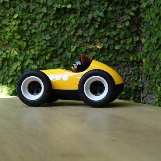 Playforever Egg Roadster Yellow