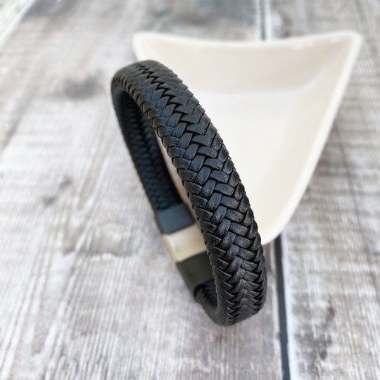 Tread Leather Bracelet Black