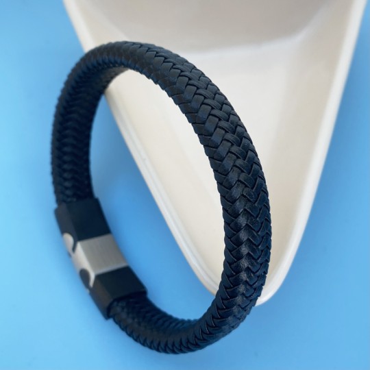 Tread Leather Bracelet Black