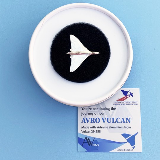 AvPIn Avro Vulcan Lapel Pin badge