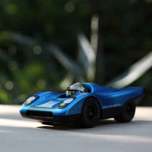 Playforever Zemonsta Hans Blue