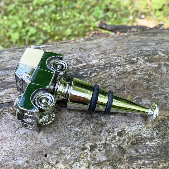 Green 4X4 Bottle Stopper