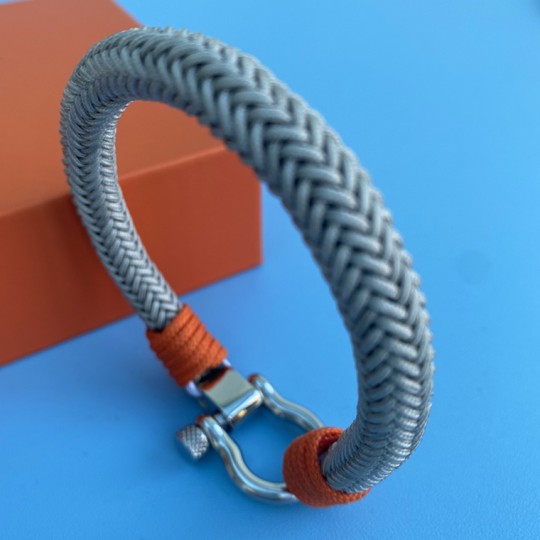 Shackle Bracelet Grey & Orange