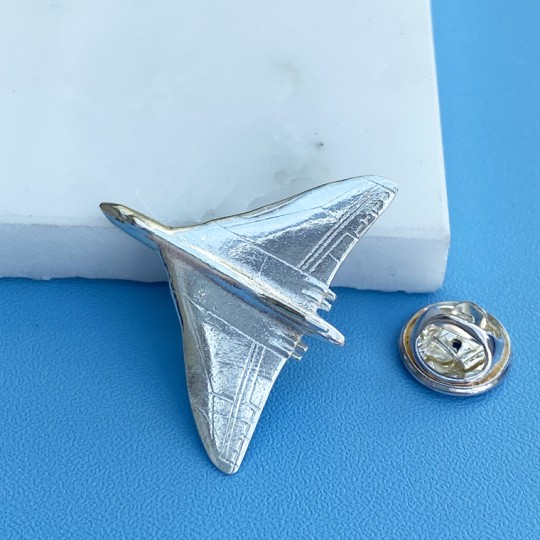 AvPIn Avro Vulcan Lapel Pin badge